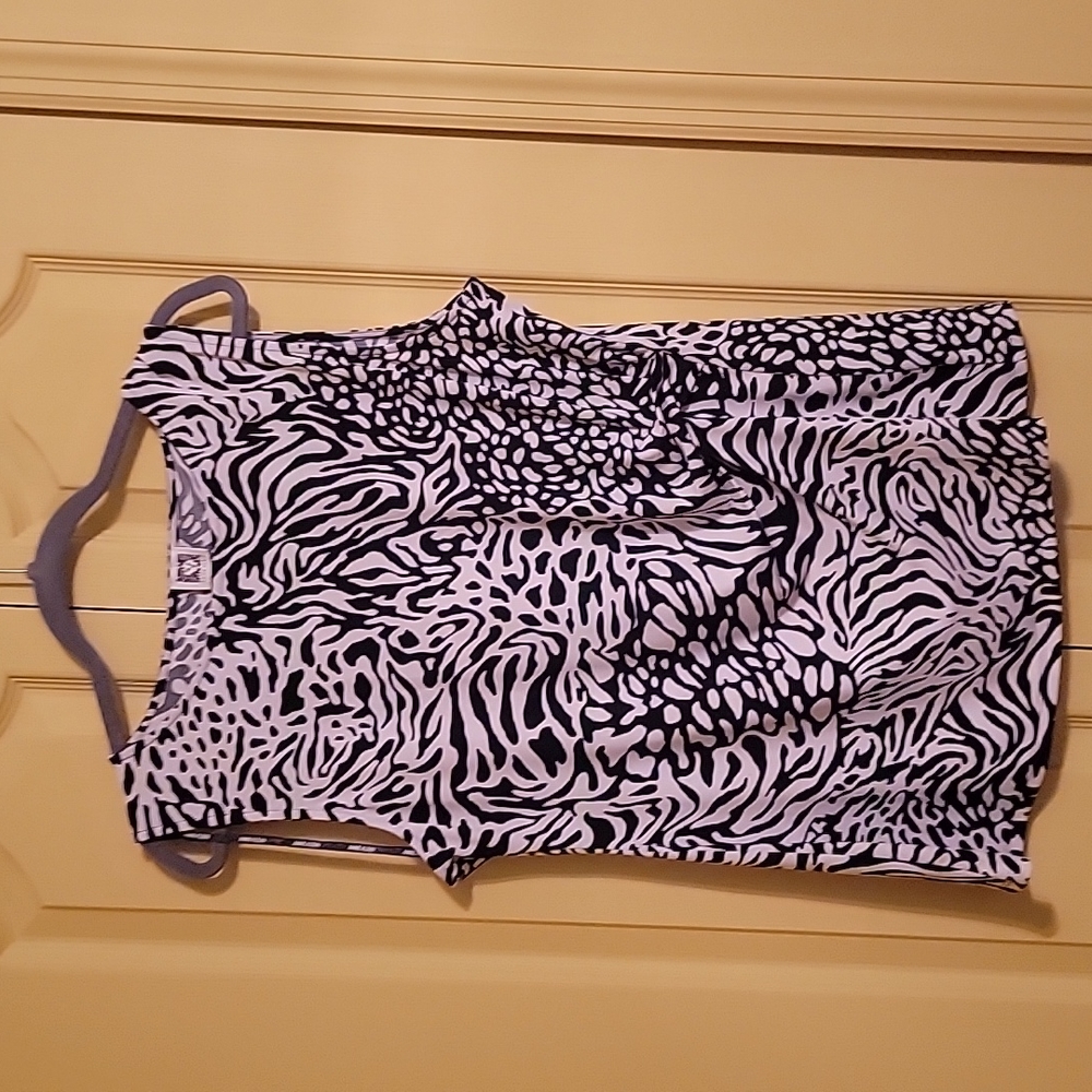 Anne Klein Animal print side shirred top Size  L